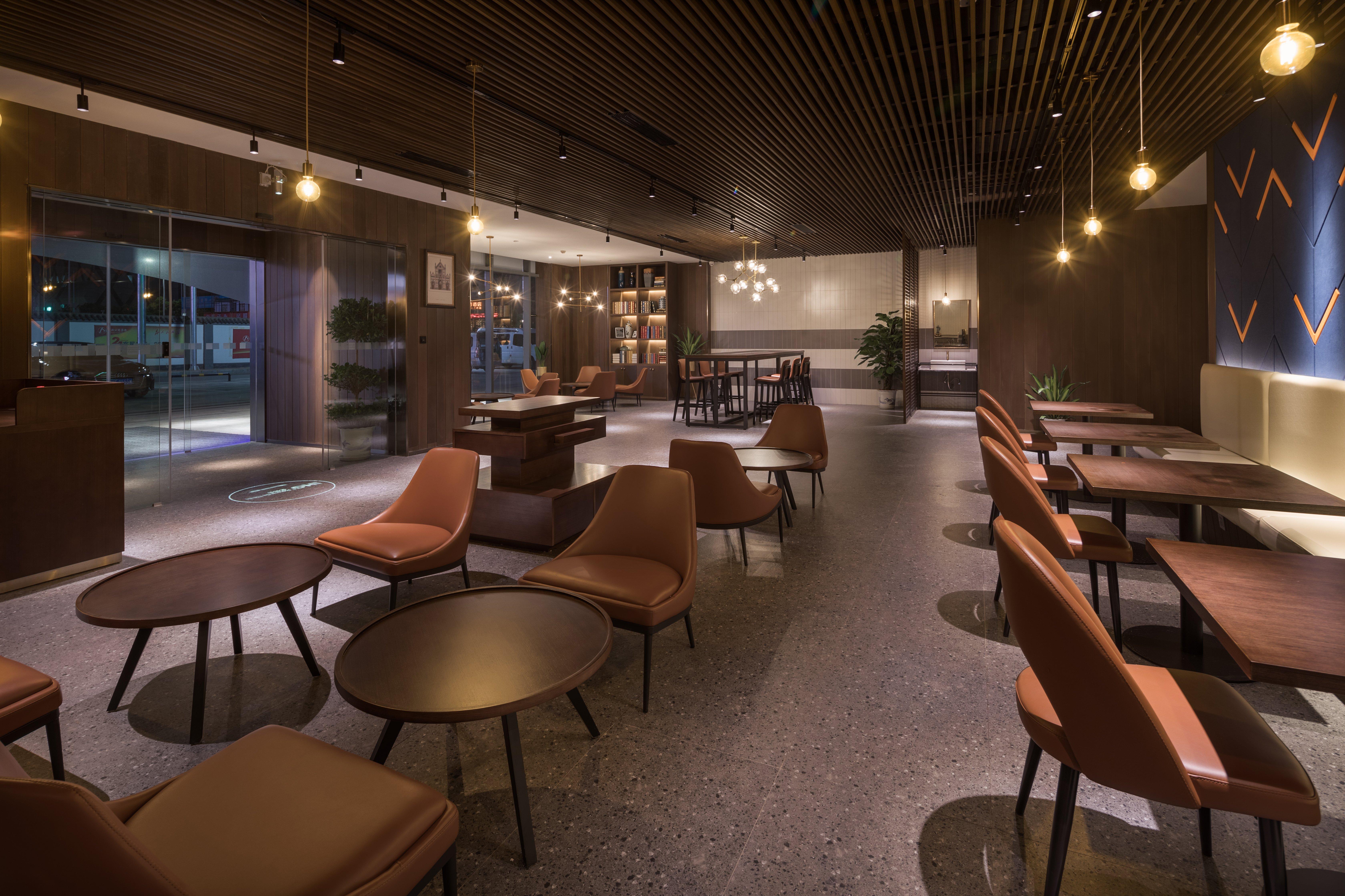 Holiday Inn Express Nanchang West Station By Ihg Exterior photo
