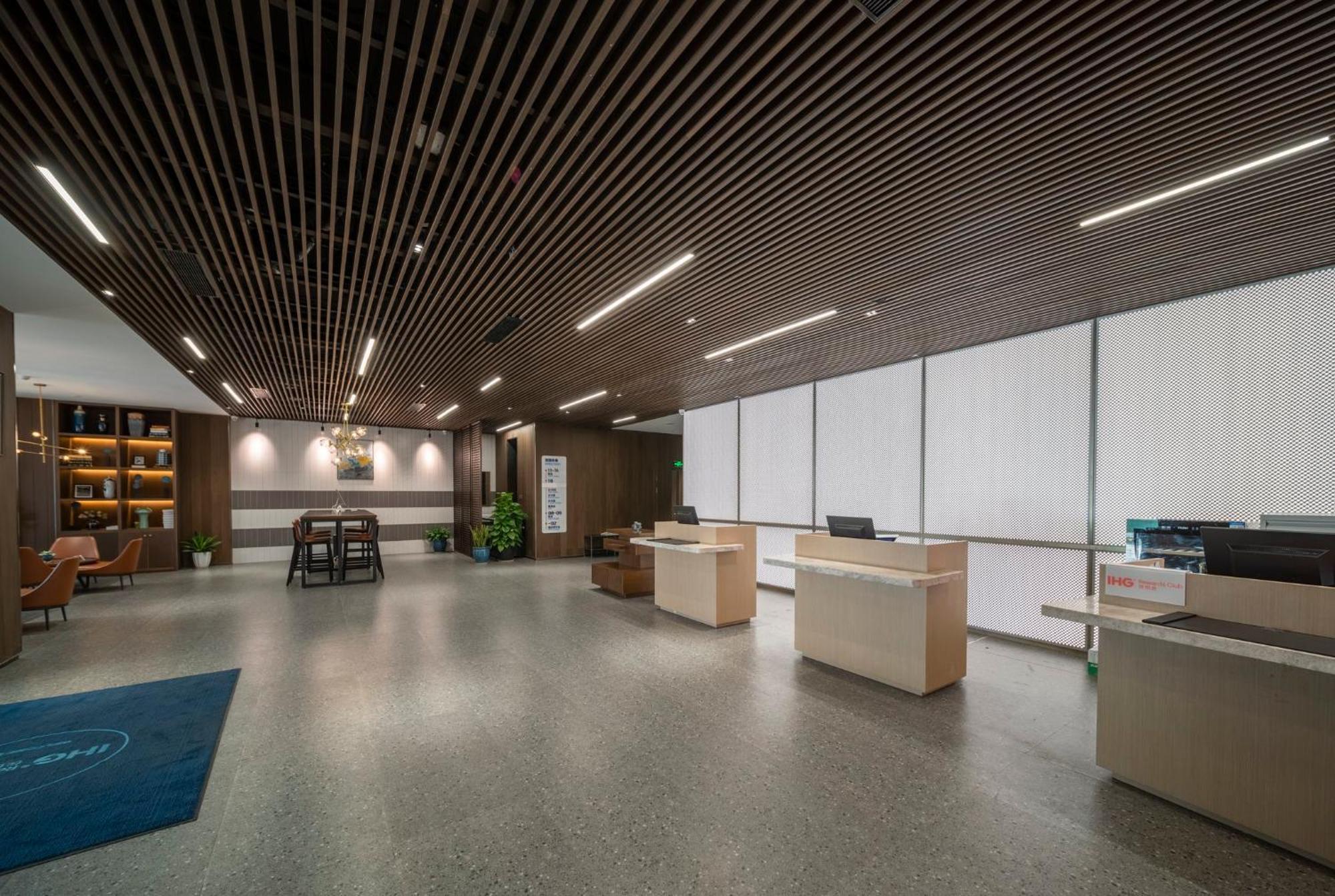 Holiday Inn Express Nanchang West Station By Ihg Exterior photo